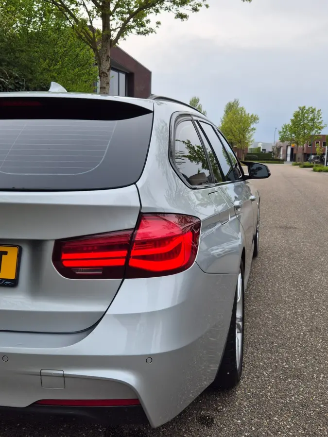 M Sport Apple CarPlay dig.dash Navi GR NAP NL Edition M Sport Shadow Executive