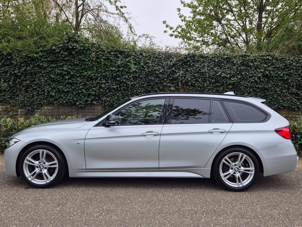 M Sport Apple CarPlay dig.dash Navi GR NAP NL Edition M Sport Shadow Executive