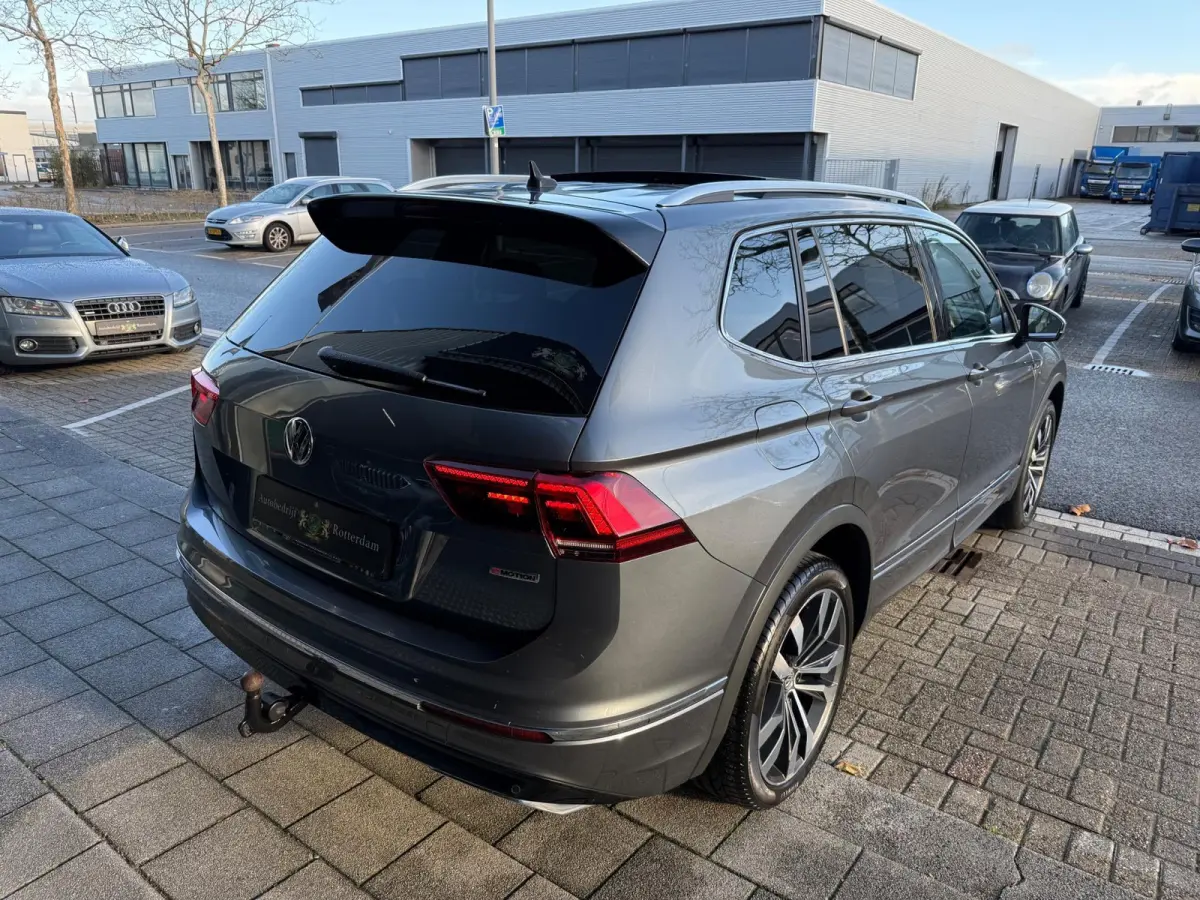 2.0 TSI 4Motion 220PK R-Line 7p.