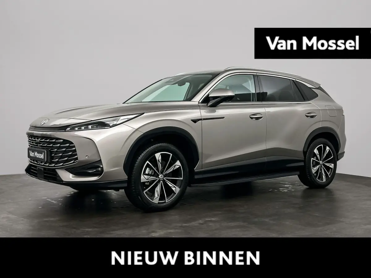 1.5 272pk Aut. Comfort | 100 KM Elektrisch | Camera en parkeersensoren achter | Apple Carplay | 19" velgen | Privacy glass achter
