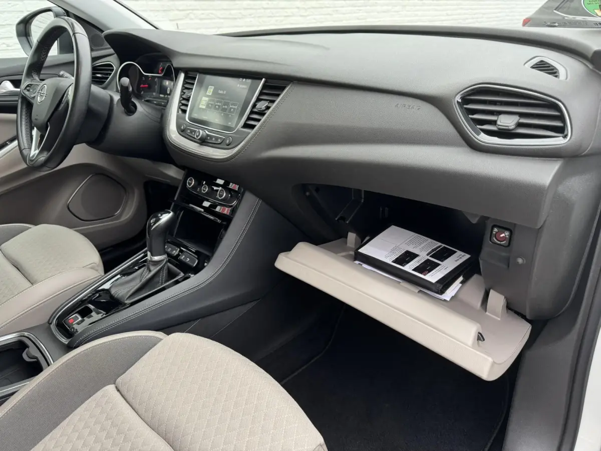 1.2 Turbo Innovation Automaat Cruise control Dodehoek detectie Apple/Android Carplay Climate control