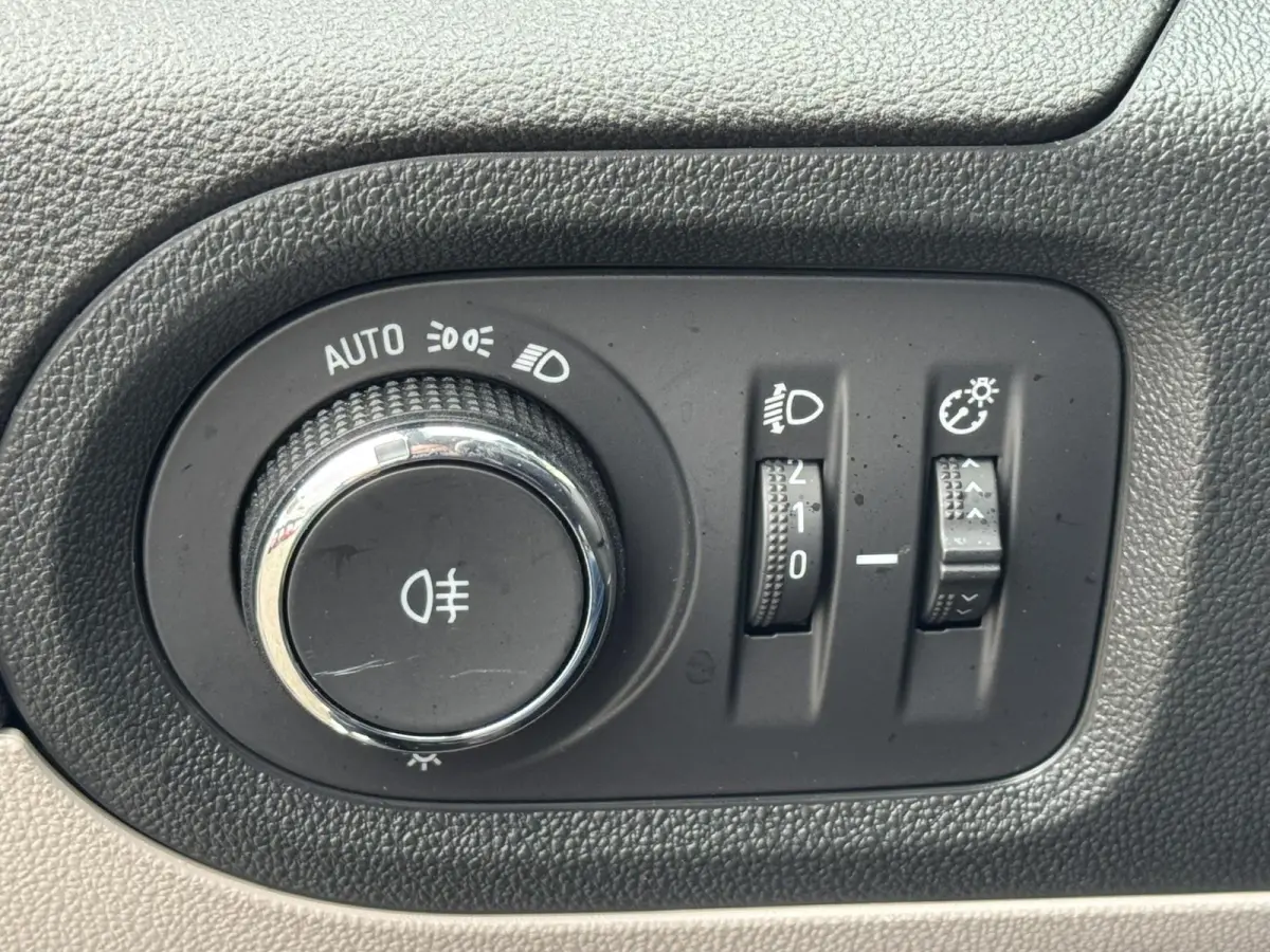 1.2 Turbo Innovation Automaat Cruise control Dodehoek detectie Apple/Android Carplay Climate control