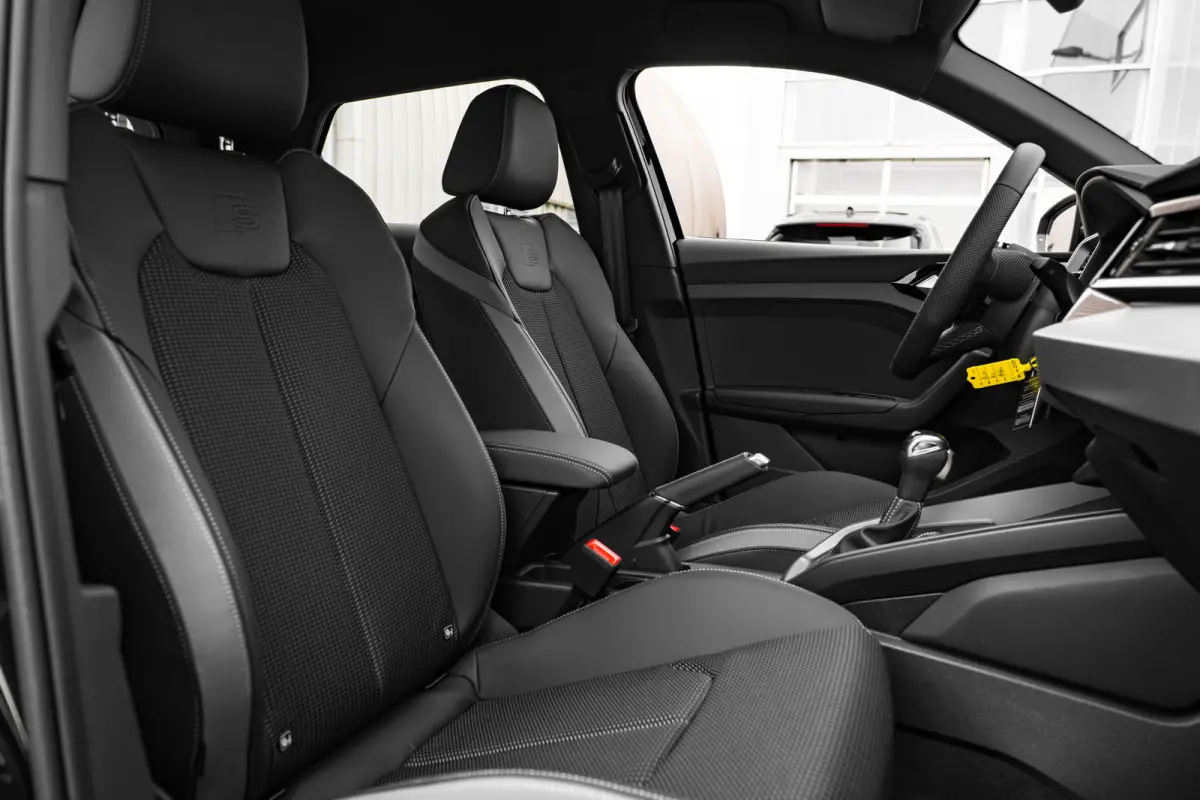 S edition | Airconditioning 2-zone | Audi smartphone interface | Audi virtual cockpit
