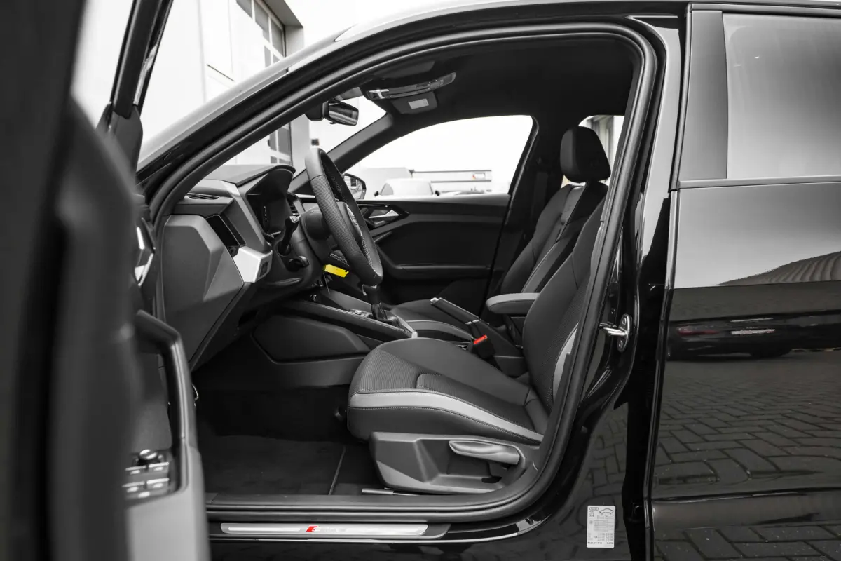 S edition | Airconditioning 2-zone | Audi smartphone interface | Audi virtual cockpit