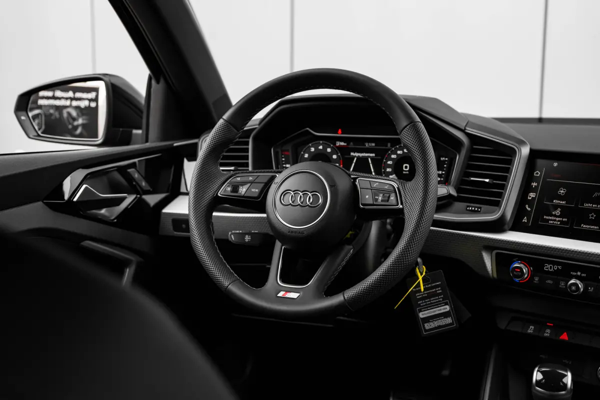 S edition | Airconditioning 2-zone | Audi smartphone interface | Audi virtual cockpit