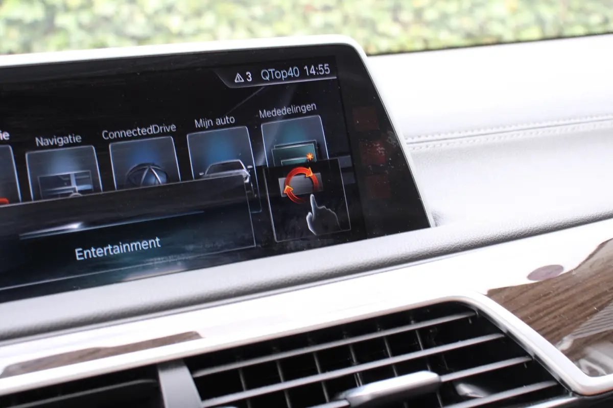 740i High Executive | NL-AUTO! | 1E EIGENAAR! | LUCHT VERING | TREKHAAK | ALL SEASON | 360° CAMERA | DODE HOEK | DEALER OH! | ADAPTIVE CRUISE | LEDER  | PRACHTIGE STAAT!