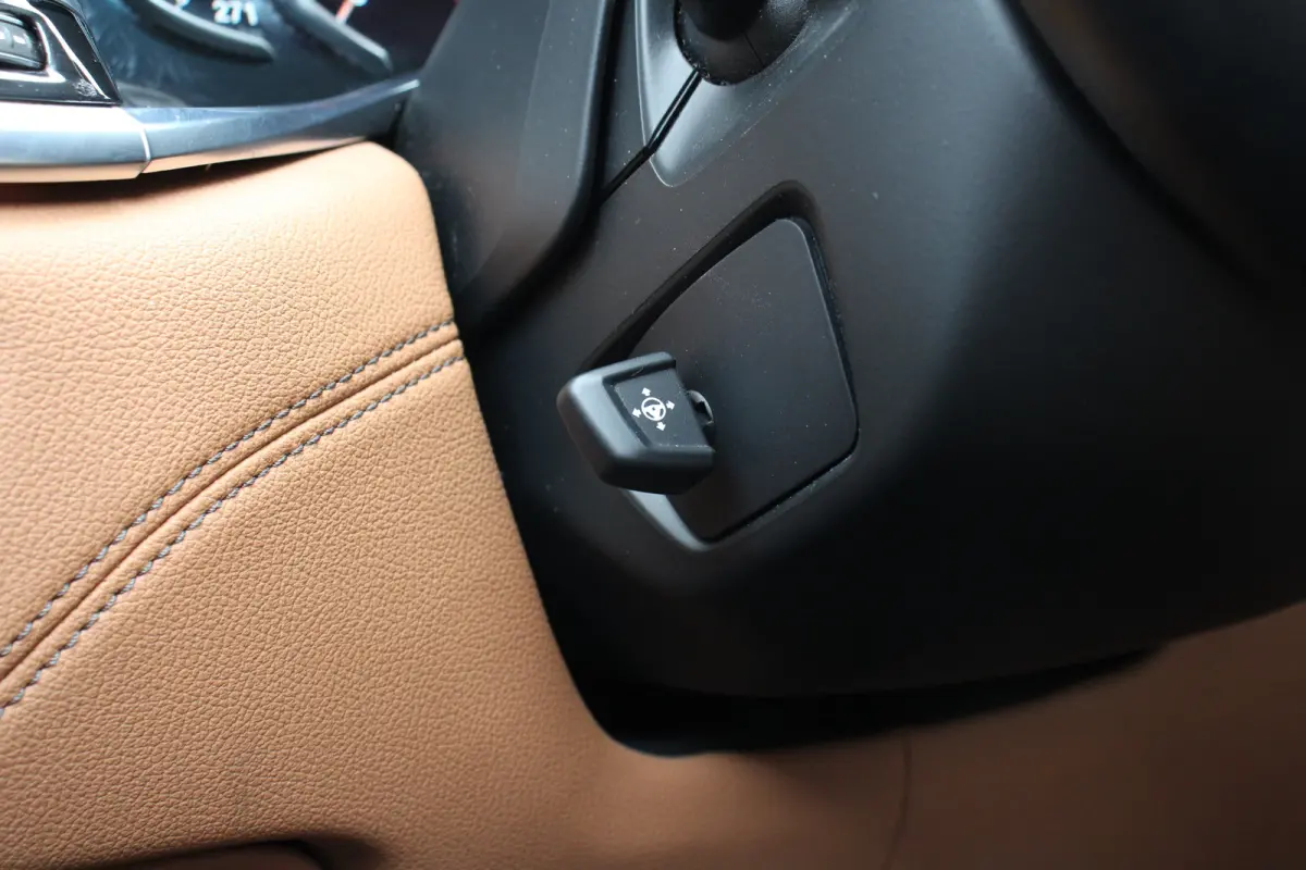 740i High Executive | NL-AUTO! | 1E EIGENAAR! | LUCHT VERING | TREKHAAK | ALL SEASON | 360° CAMERA | DODE HOEK | DEALER OH! | ADAPTIVE CRUISE | LEDER  | PRACHTIGE STAAT!
