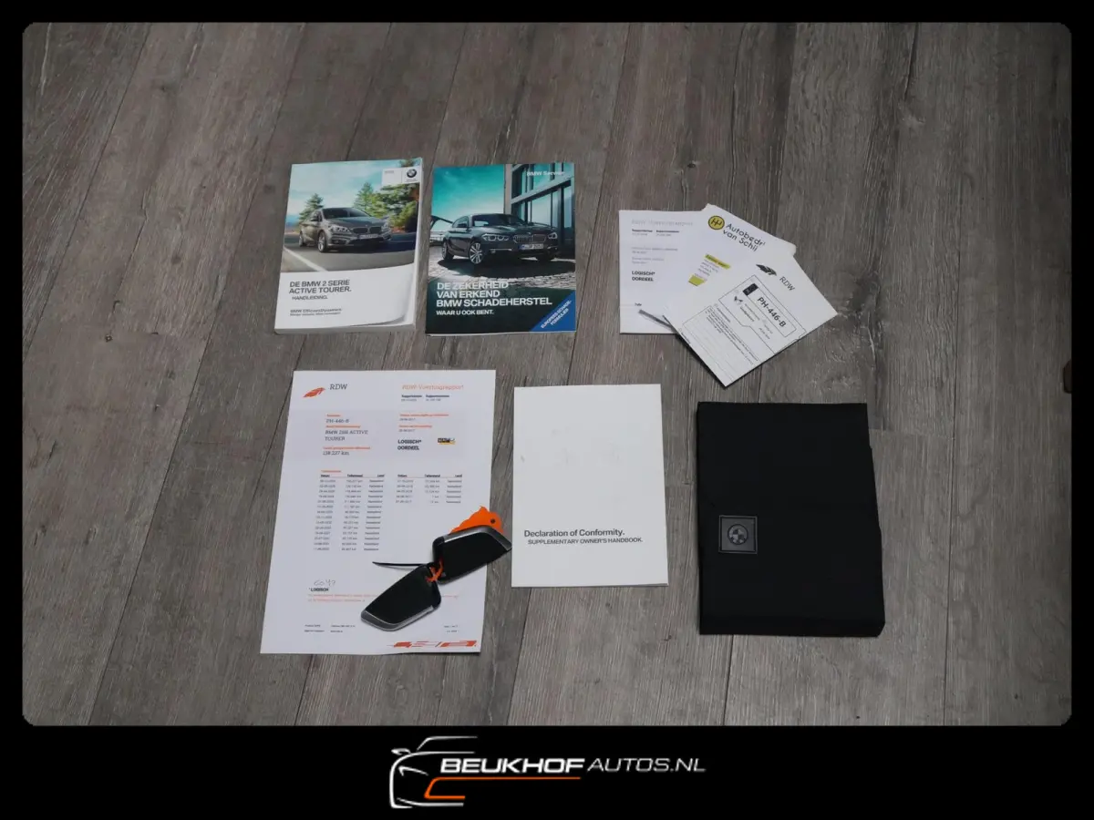 218i High Executive Automaat Leer