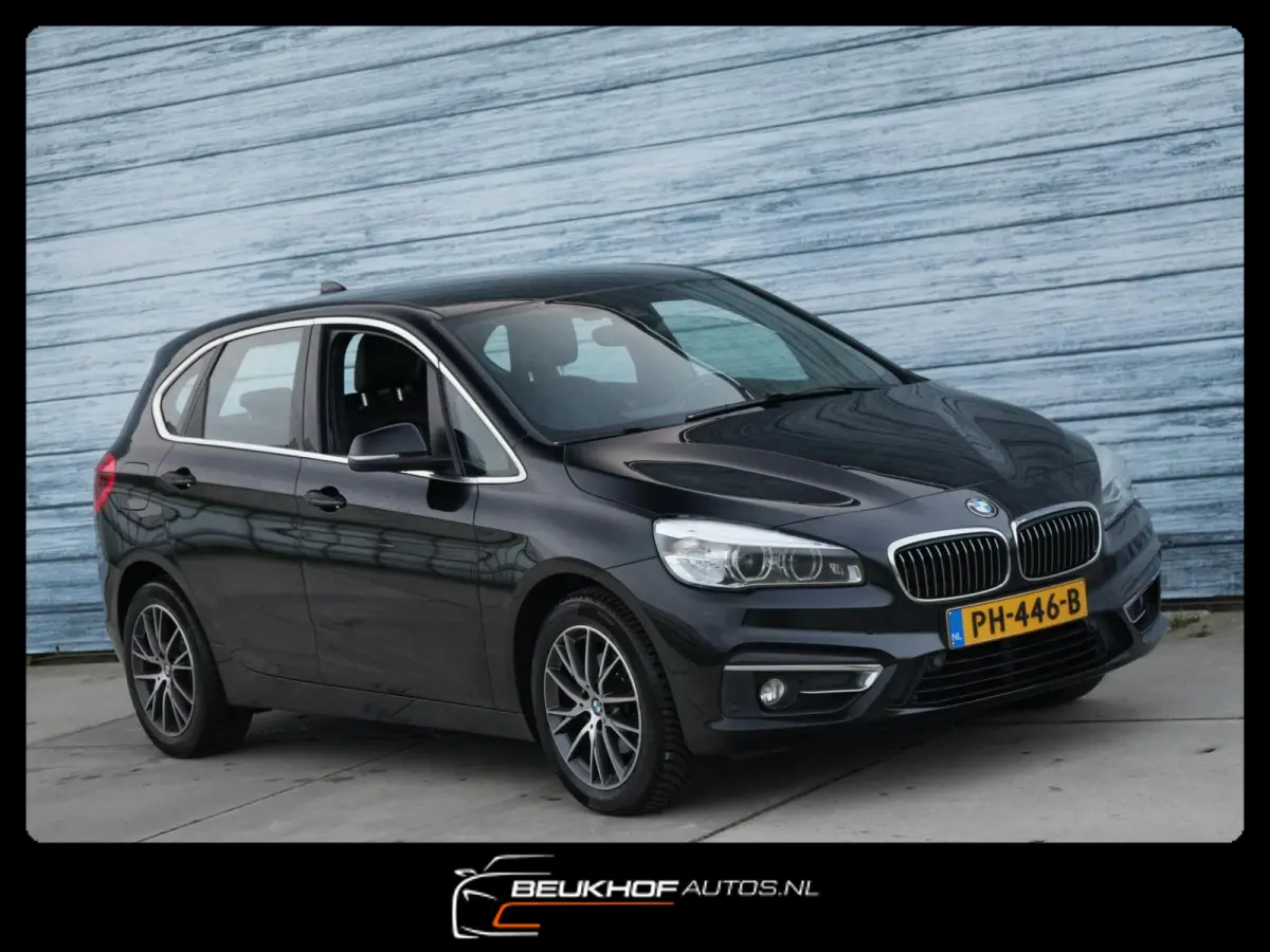 218i High Executive Automaat Leer