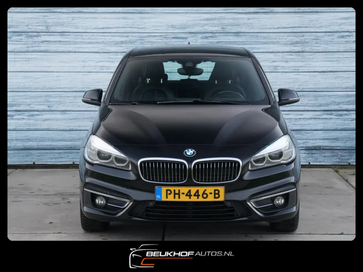 218i High Executive Automaat Leer