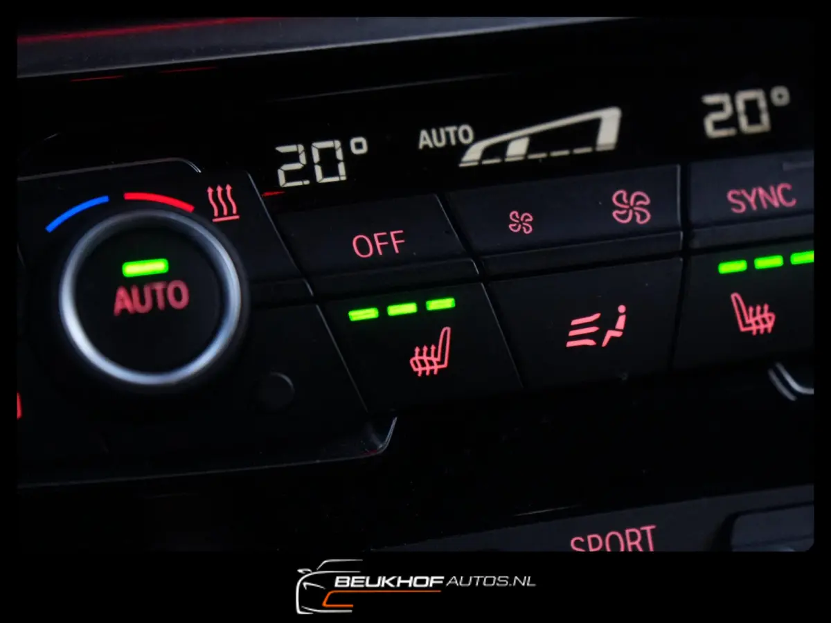 218i High Executive Automaat Leer