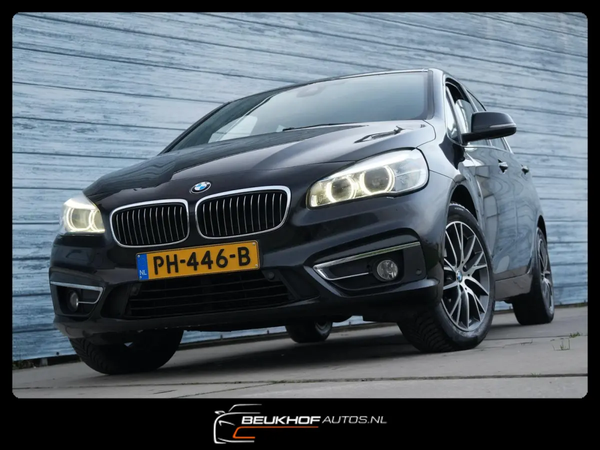 218i High Executive Automaat Leer