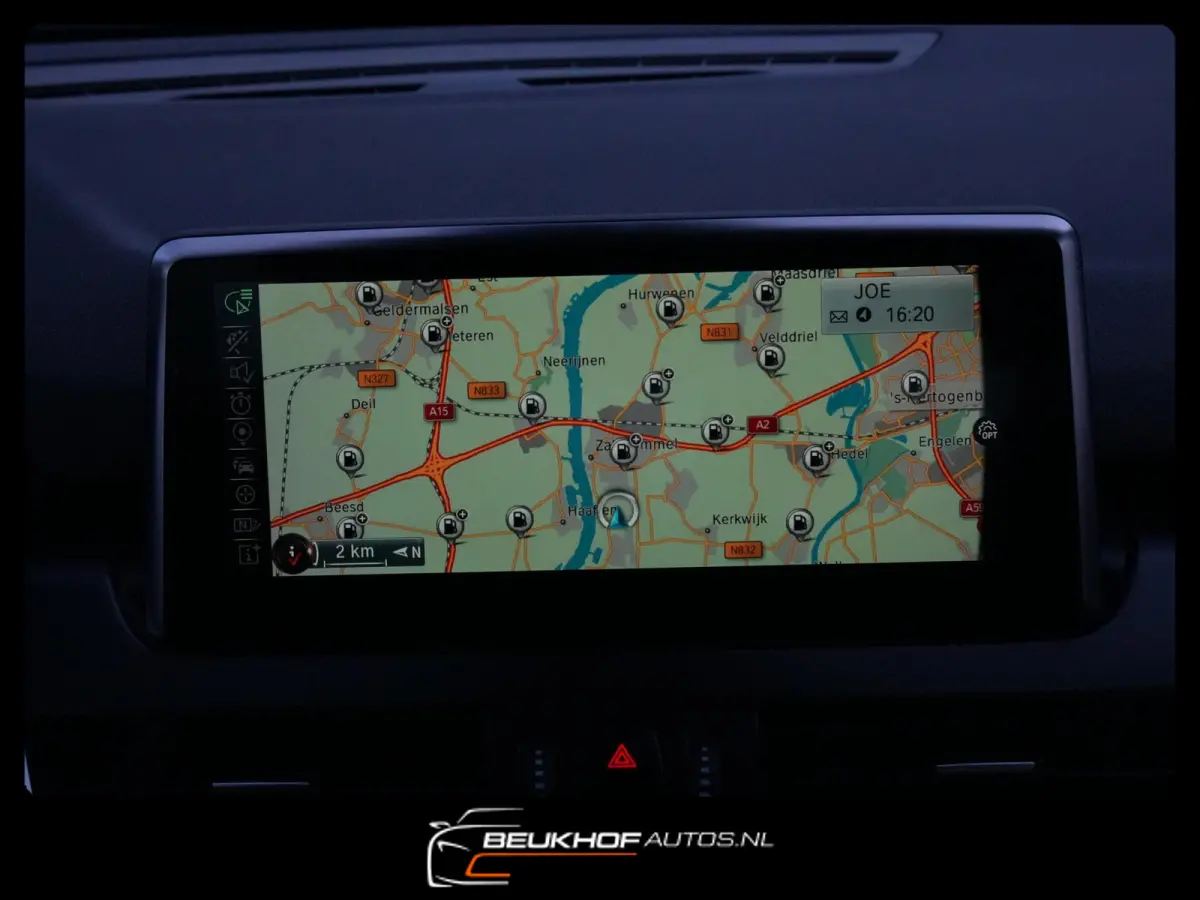 218i High Executive Automaat Leer