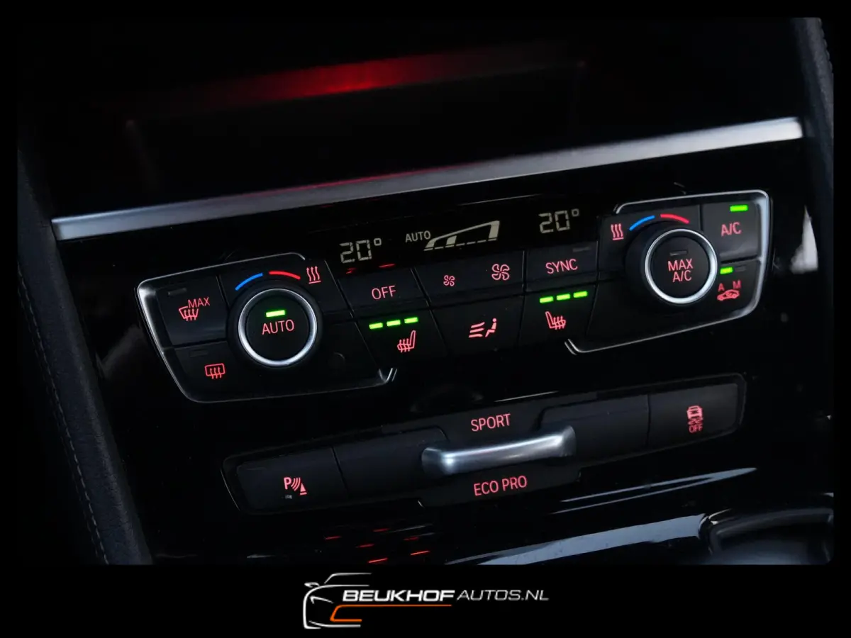 218i High Executive Automaat Leer