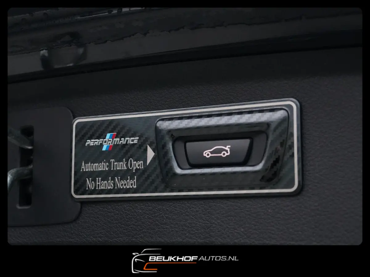 218i High Executive Automaat Leer