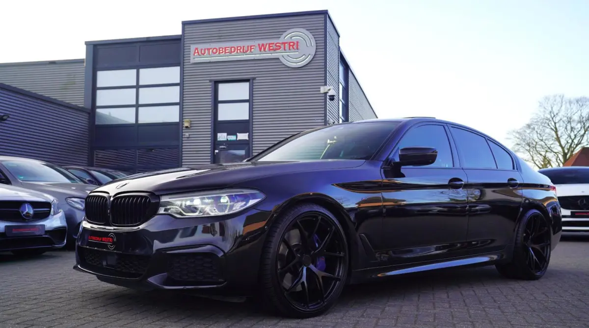 M550d xDrive| Schuifdak | Stoelkoeling | Adaptieve Cruise control | 400 PK | Luxe Nappa Leder | Shadow Line | Dealer o