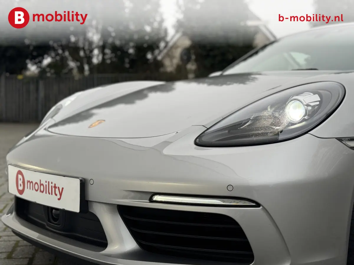 300 PK NL Dealerauto PDK PASM BOSE Stoel/Stuurwielverwarming | Apple CarPlay | Achteruitrijcamera |  Adaptive Cruise Control DAB Audio