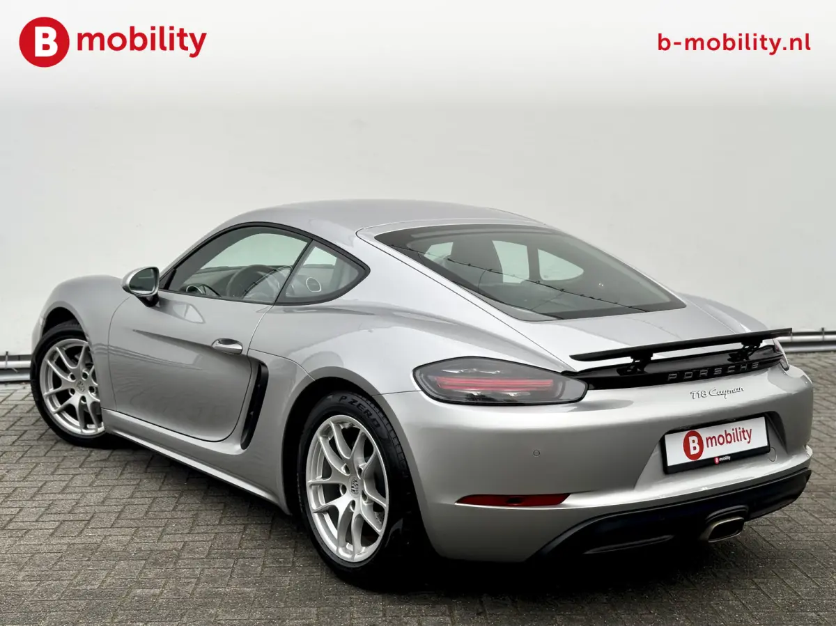 300 PK NL Dealerauto PDK PASM BOSE Stoel/Stuurwielverwarming | Apple CarPlay | Achteruitrijcamera |  Adaptive Cruise Control DAB Audio