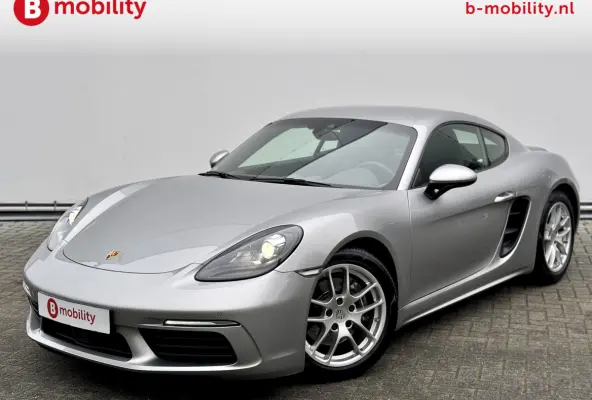 300 PK NL Dealerauto PDK PASM BOSE Stoel/Stuurwielverwarming | Apple CarPlay | Achteruitrijcamera |  Adaptive Cruise Control DAB Audio