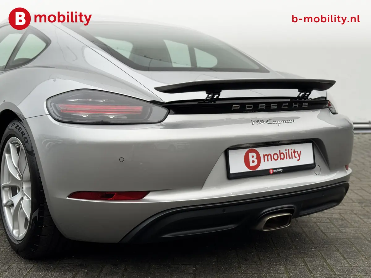 300 PK NL Dealerauto PDK PASM BOSE Stoel/Stuurwielverwarming | Apple CarPlay | Achteruitrijcamera |  Adaptive Cruise Control DAB Audio