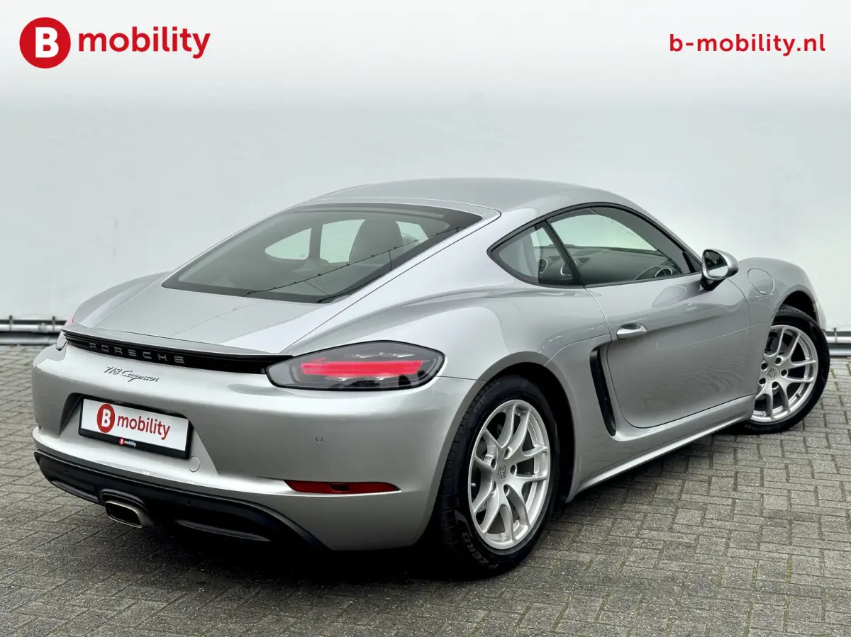 300 PK NL Dealerauto PDK PASM BOSE Stoel/Stuurwielverwarming | Apple CarPlay | Achteruitrijcamera |  Adaptive Cruise Control DAB Audio