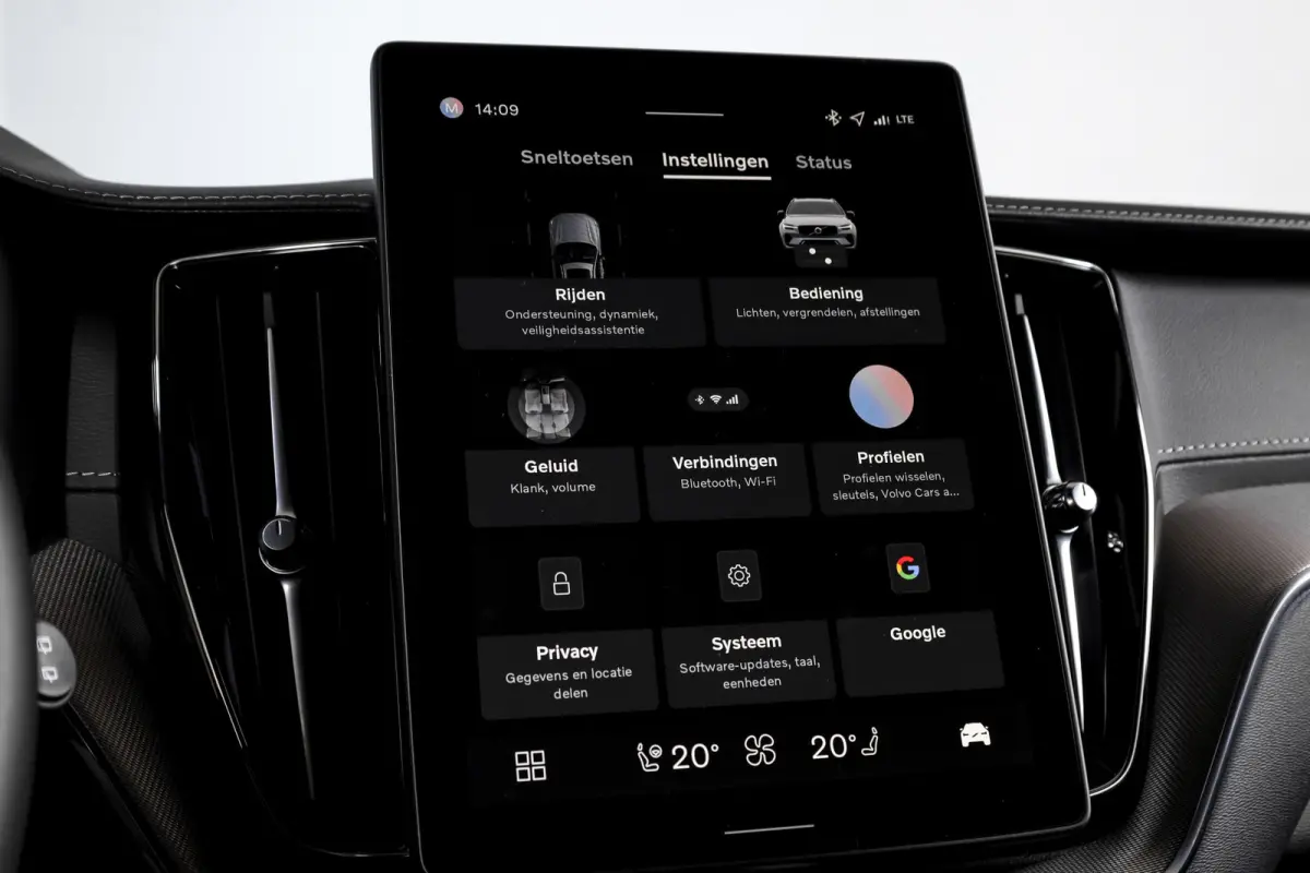 2.0 T8 Plug-in-hybrid AWD Polestar Engineered - Facelift MY26 | Elek. trekhaak | S/K-Panodak | Dig.Cockpit | Adapt.Cruise | Harman/Kardon | Stoel+-Stuurverw. | Elek. stoelen | 360 Camera | N
