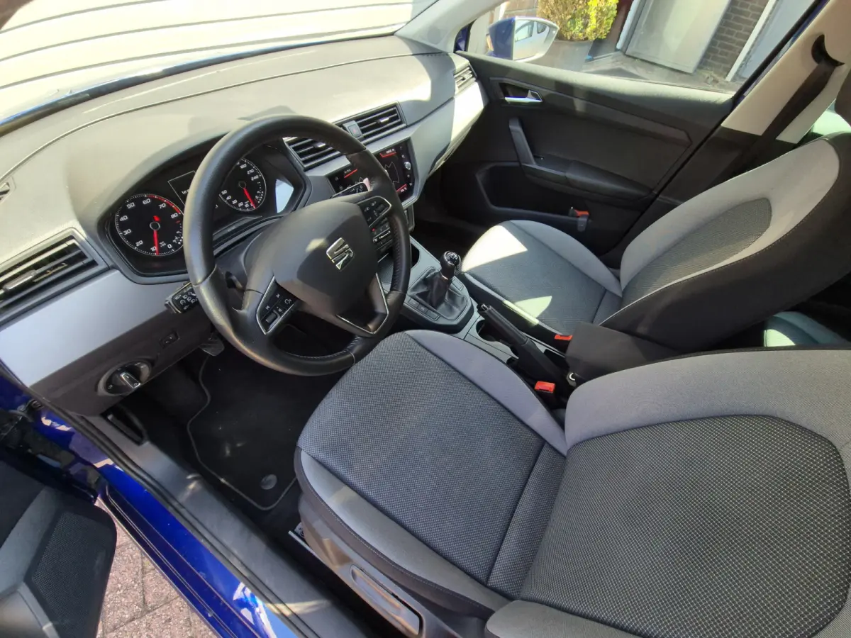 1.0 TSI Style Business NAVIGATIE Apple Carplay.