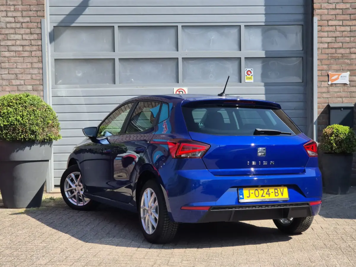 1.0 TSI Style Business NAVIGATIE Apple Carplay.