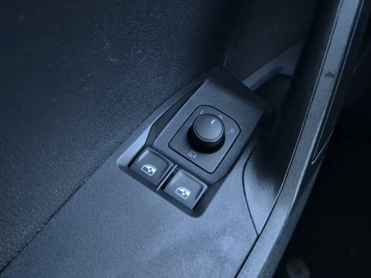 1.0 TSI Style Business NAVIGATIE Apple Carplay.