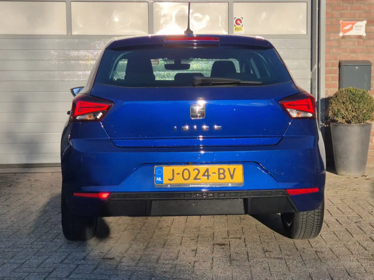 1.0 TSI Style Business NAVIGATIE Apple Carplay.