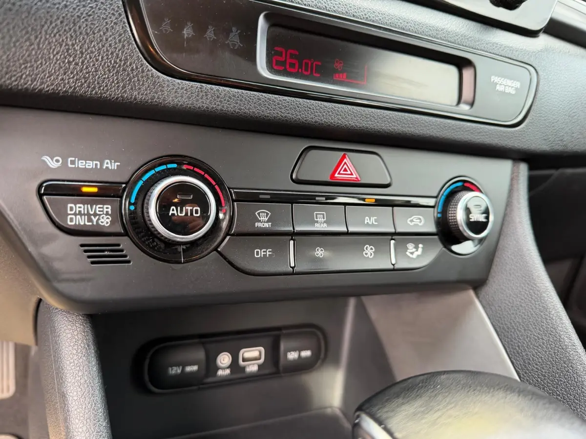 1.6 GDi Hybrid ComfortLine/AIRCO/AUT/TREKH/APK/NAP