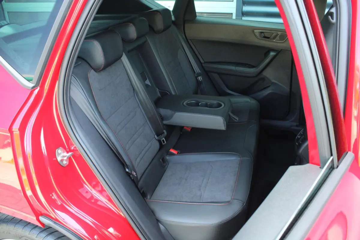 1.5 TSI 150pk DSG FR Business Intense | Safe & Driving Pakket | Afneembare Trekhaak