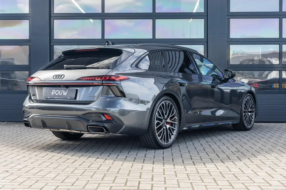 2.0 e-hybrid 367pk quattro S edition Competition | LMV 21'' | Panoramadak | B&O Sound Systeem