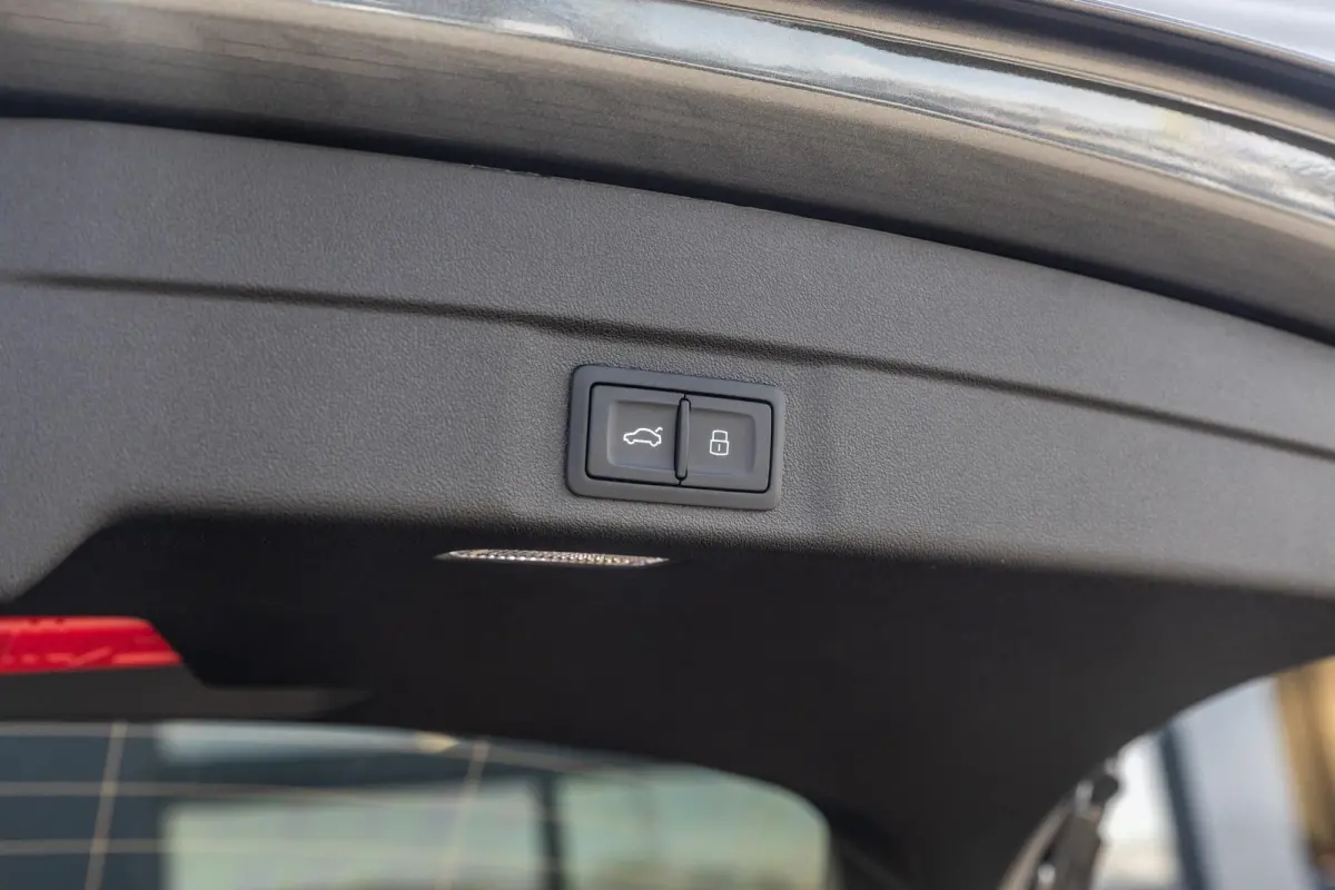 2.0 e-hybrid 367pk quattro S edition Competition | LMV 21'' | Panoramadak | B&O Sound Systeem
