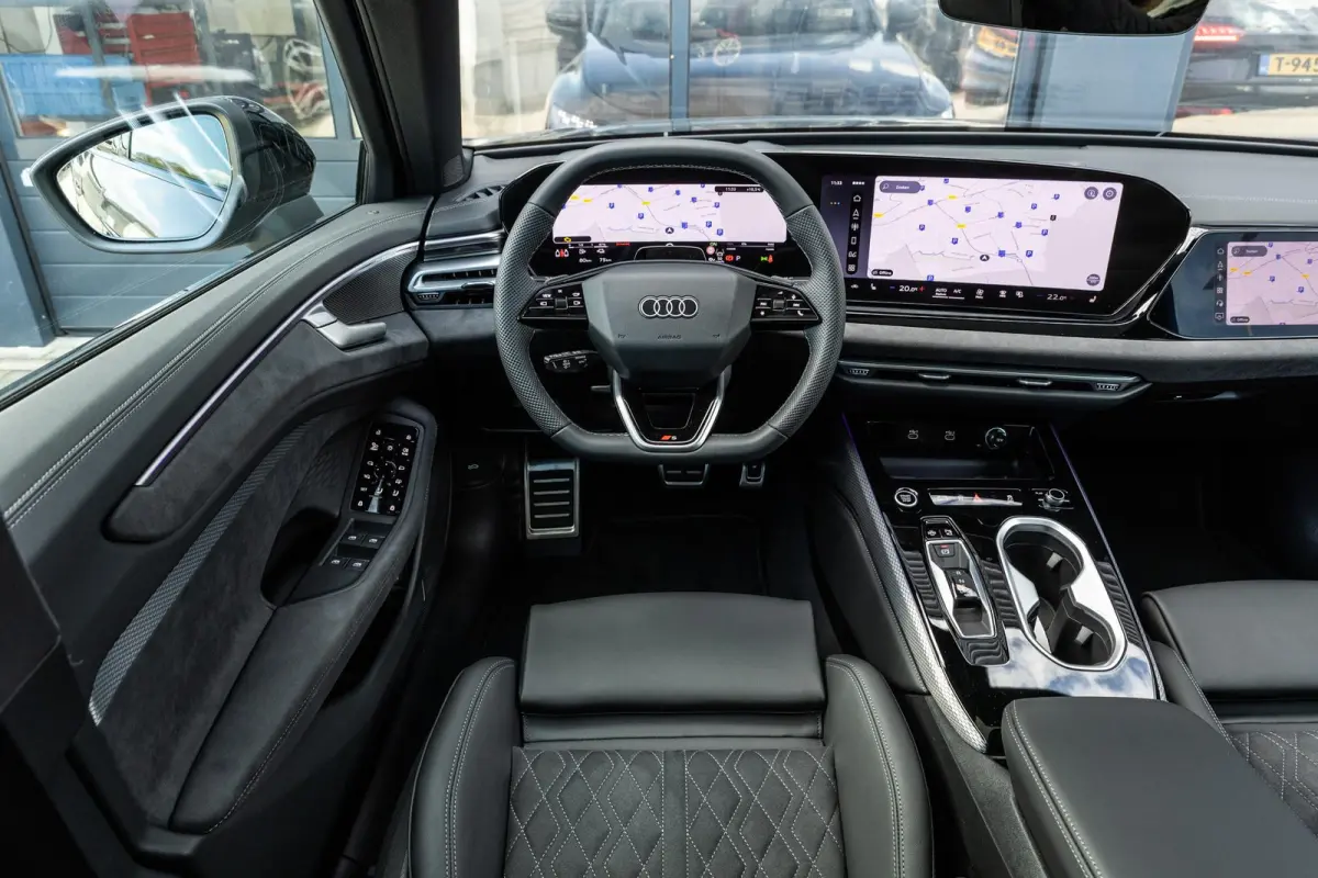 2.0 e-hybrid 367pk quattro S edition Competition | LMV 21'' | Panoramadak | B&O Sound Systeem