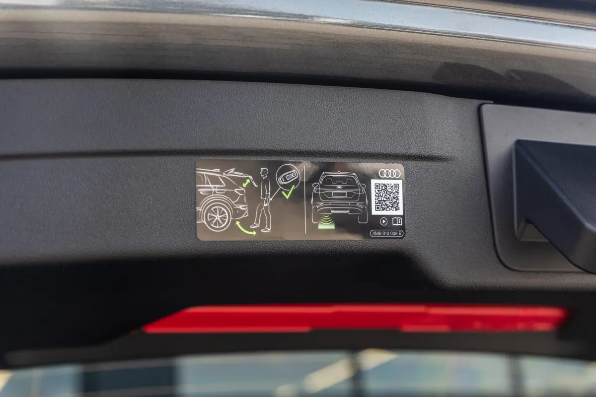 2.0 e-hybrid 367pk quattro S edition Competition | LMV 21'' | Panoramadak | B&O Sound Systeem