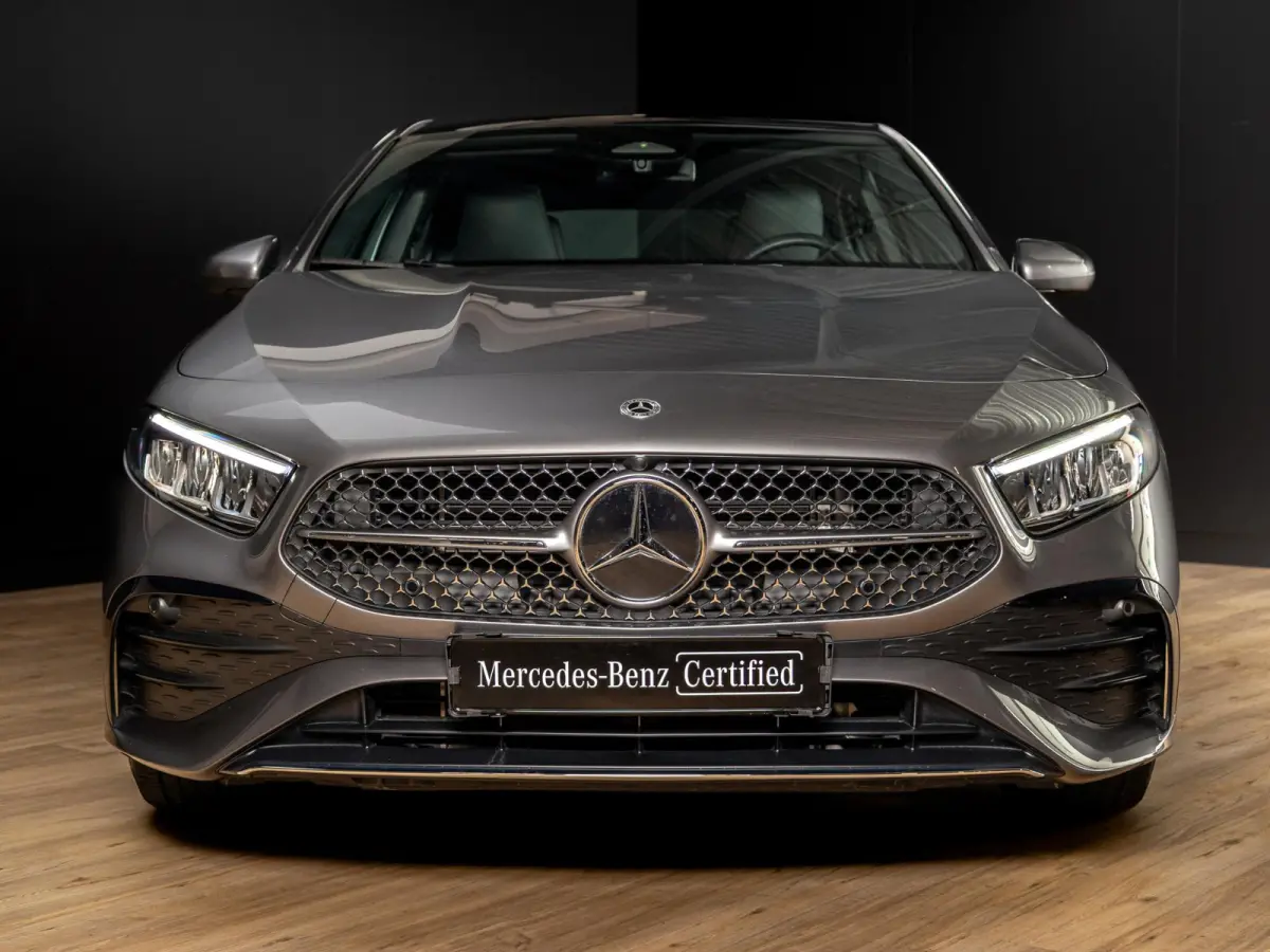 Hatchback 250 e AMG Line Panorama dak