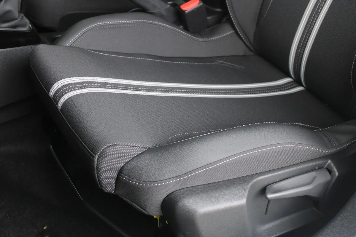 GS | 8 Jaar garantie | Camera | Navigatie | Dode-hoek detectie | Keyless | Climate control | Draadloze Carplay |