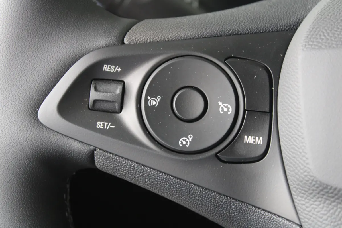 GS | 8 Jaar garantie | Camera | Navigatie | Dode-hoek detectie | Keyless | Climate control | Draadloze Carplay |