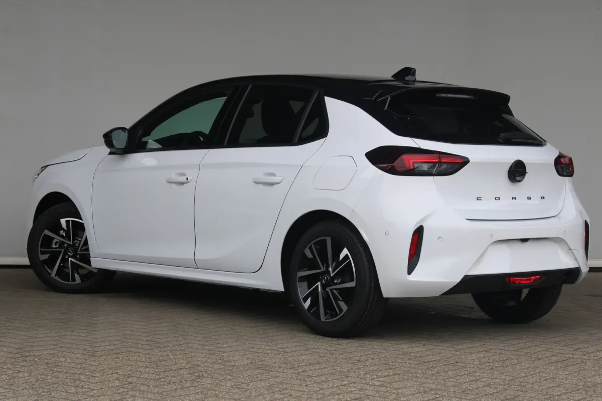 GS | 8 Jaar garantie | Camera | Navigatie | Dode-hoek detectie | Keyless | Climate control | Draadloze Carplay |