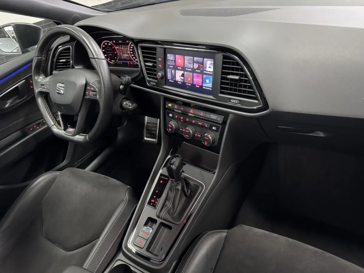 Cupra 300 4Drive Pano Virtual Acc Sfeer