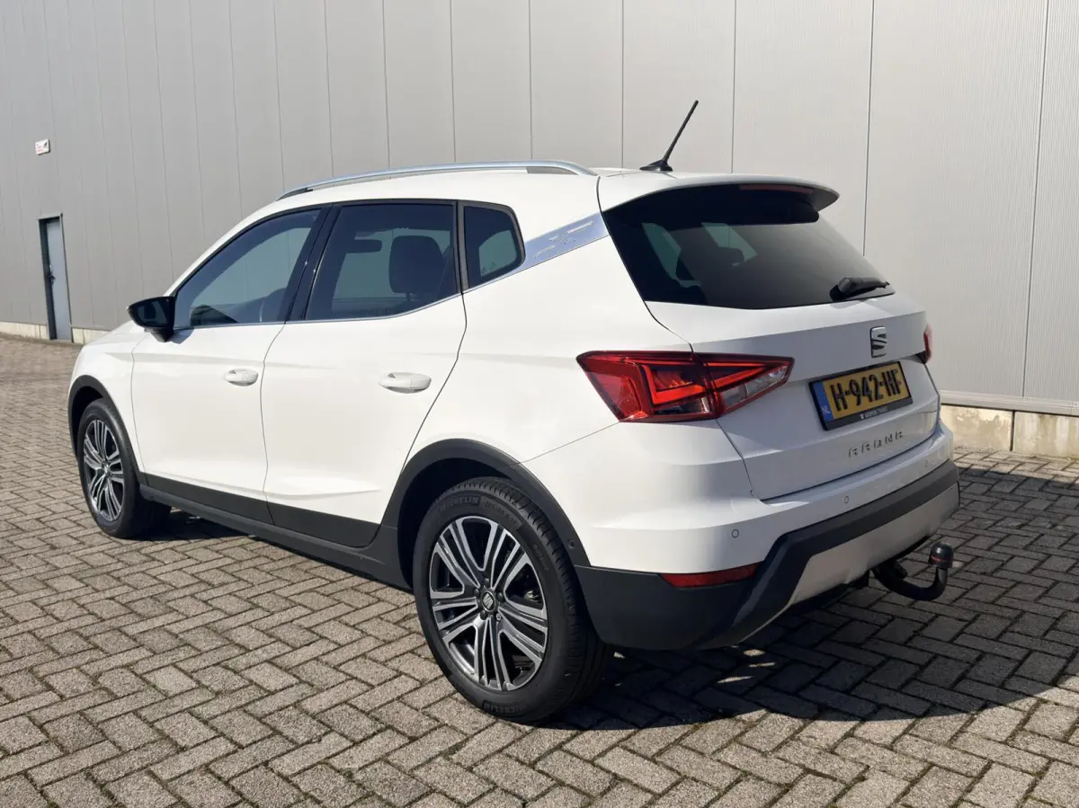 1.0 TSI FR Business Intense Automaat|LED|*Climate*|Trekhaak|Cruise|Carplay|Camera