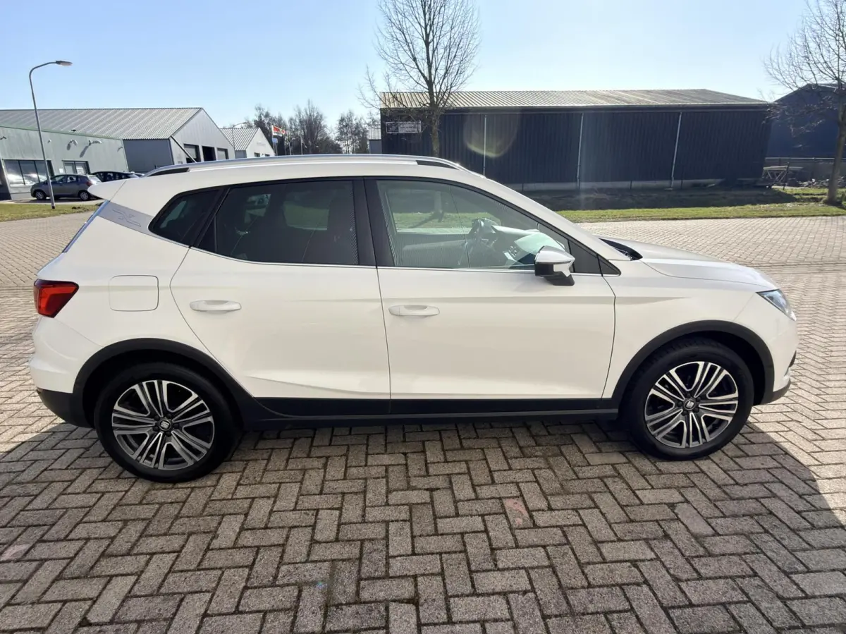 1.0 TSI FR Business Intense Automaat|LED|*Climate*|Trekhaak|Cruise|Carplay|Camera