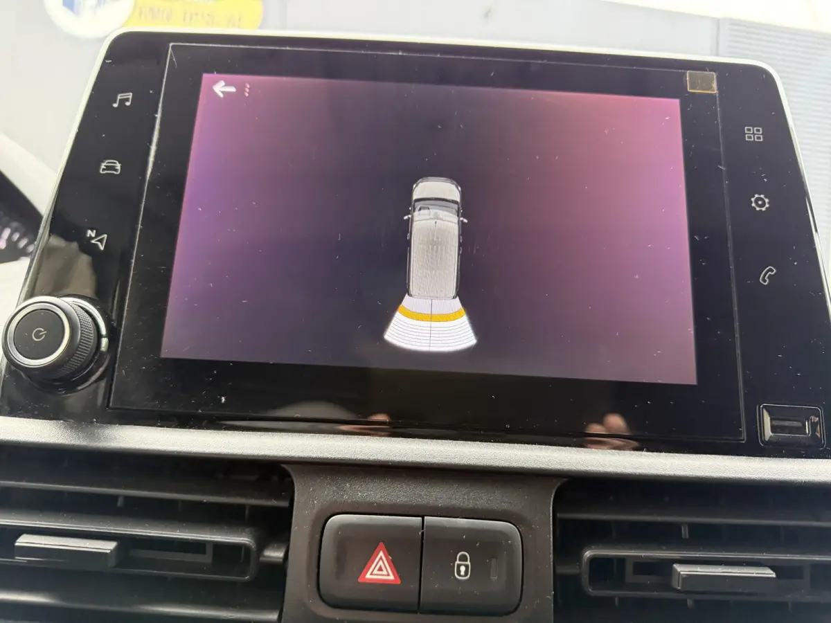 1.5 BlueHDI 131PK Euro 6 Premium Cruise control/CarPlay/Navigatiesysteem