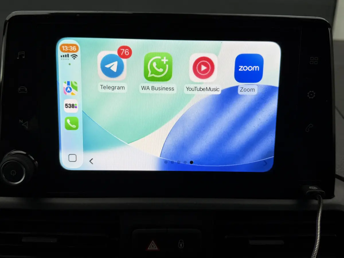 1.5 BlueHDI 131PK Euro 6 Premium Cruise control/CarPlay/Navigatiesysteem