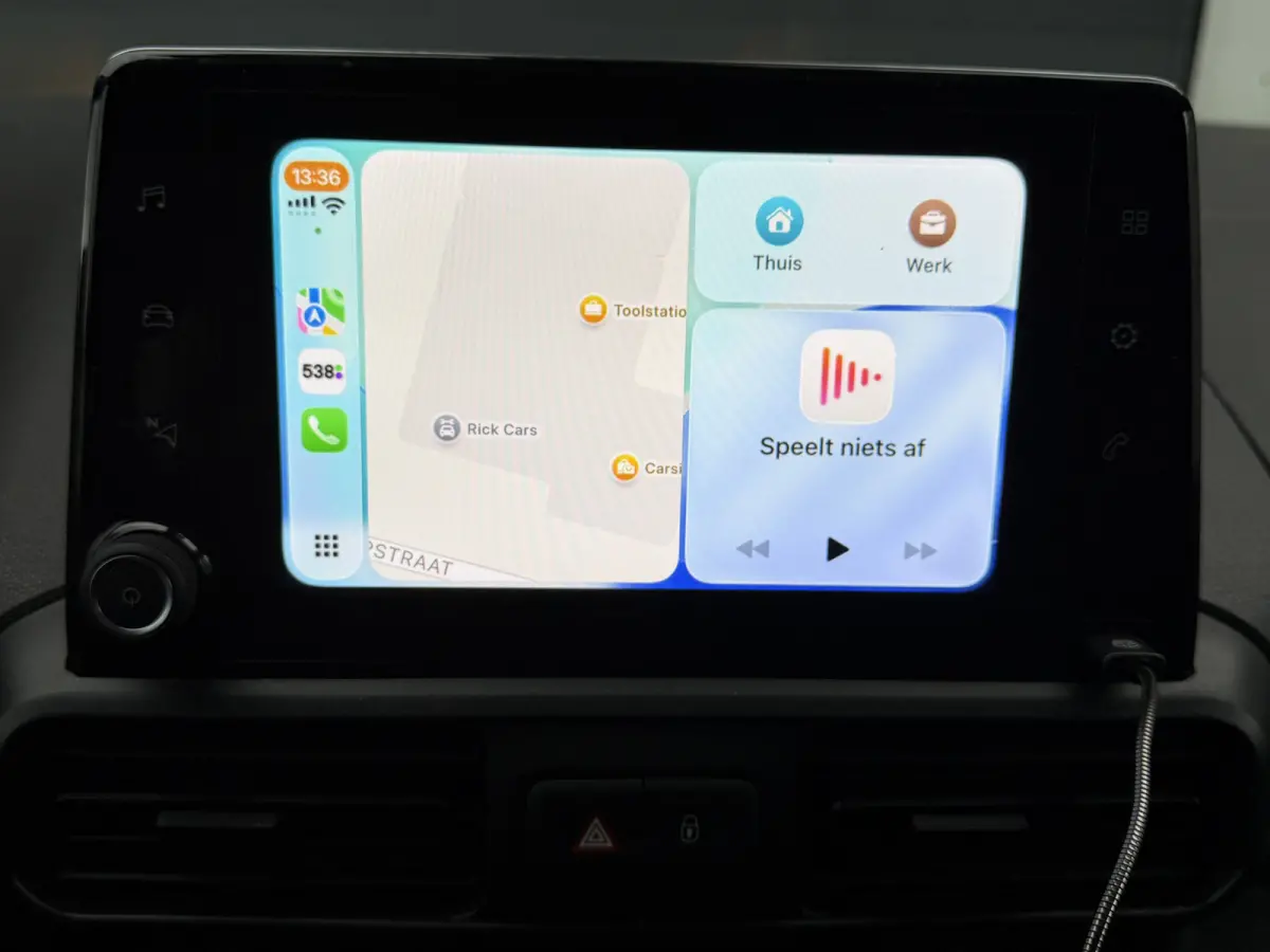1.5 D-4D 102PK Euro 6 Live Cruise control/CarPlay