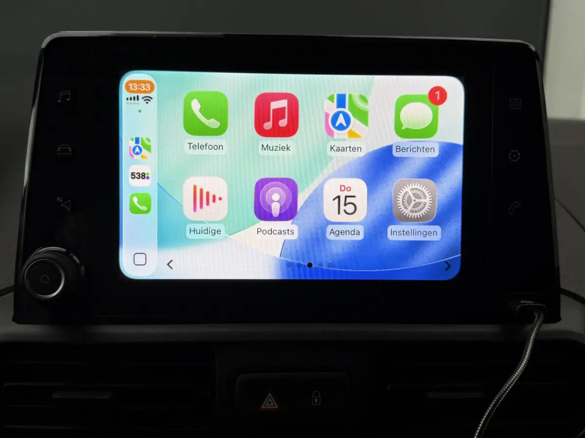 1.5 D-4D 102PK Euro 6 Live Cruise control/CarPlay