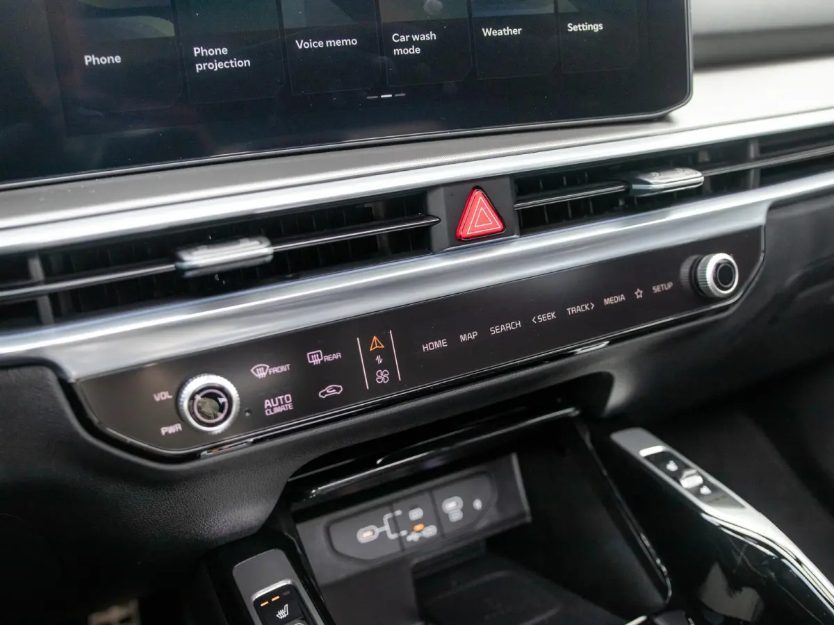 1.6 T-GDi Plug-in Hybrid 4WD ExecutiveLine 7p | Actieprijs* | Direct leverbaar | Panoramaschuifdak | 360 Camera | Stoelventilatie | Head-up display | Keyless | Dodehoekcamera | Bose Premium 
