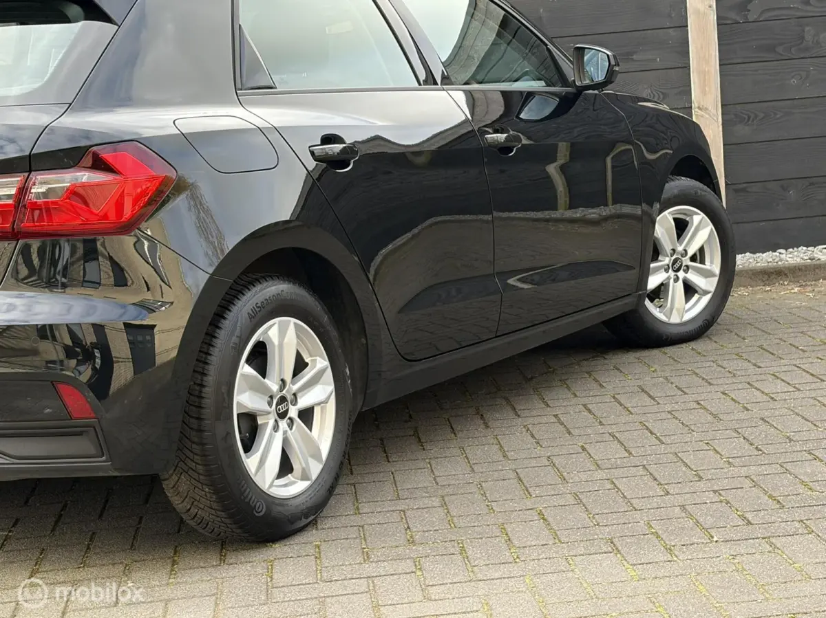 25 TFSI Attitude FM nav / Carplay / LM / Clima / 53.311 km!!