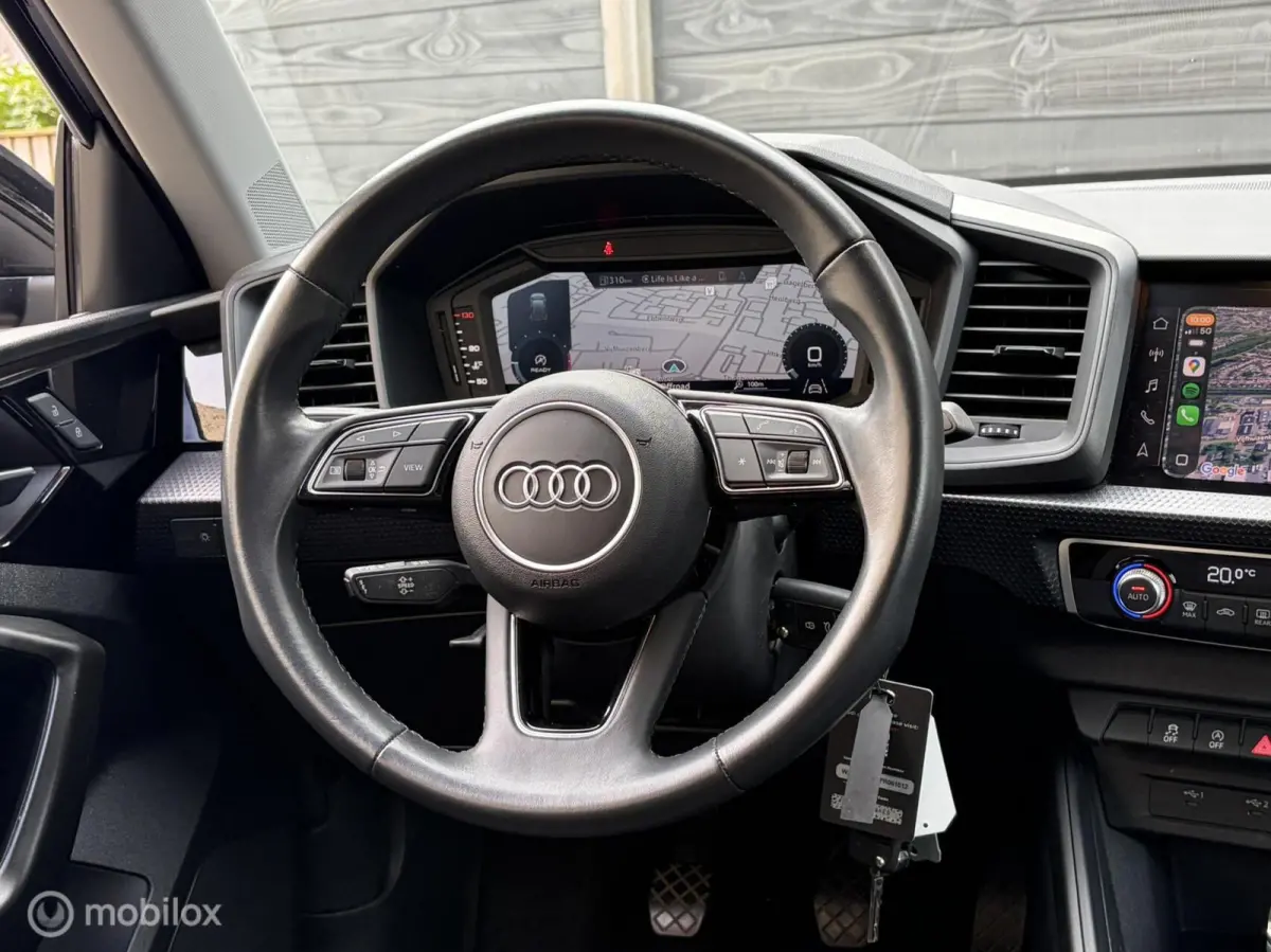 25 TFSI Attitude FM nav / Carplay / LM / Clima / 53.311 km!!